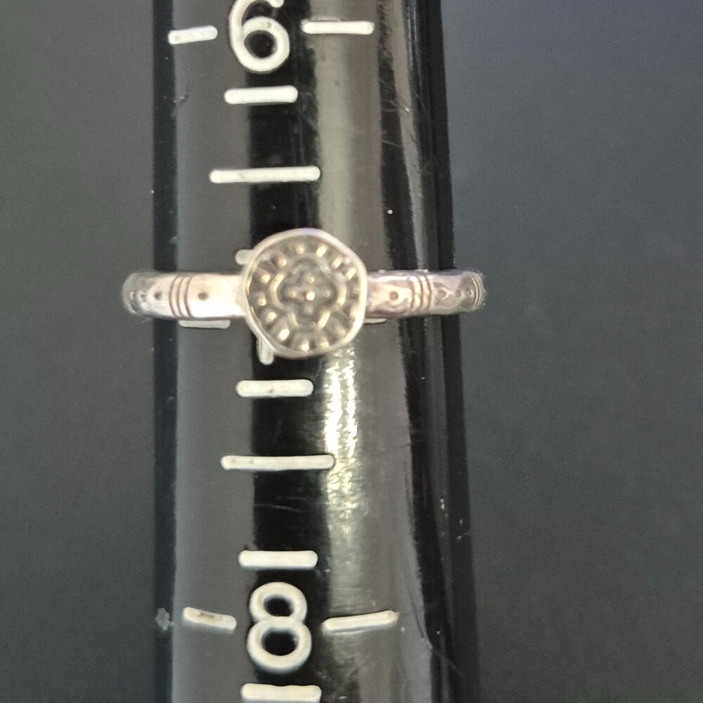 Silpada R2466 Sterling Silver Stackable Belle Fleur Circle Ring Size 7 - Picture 4 of 4